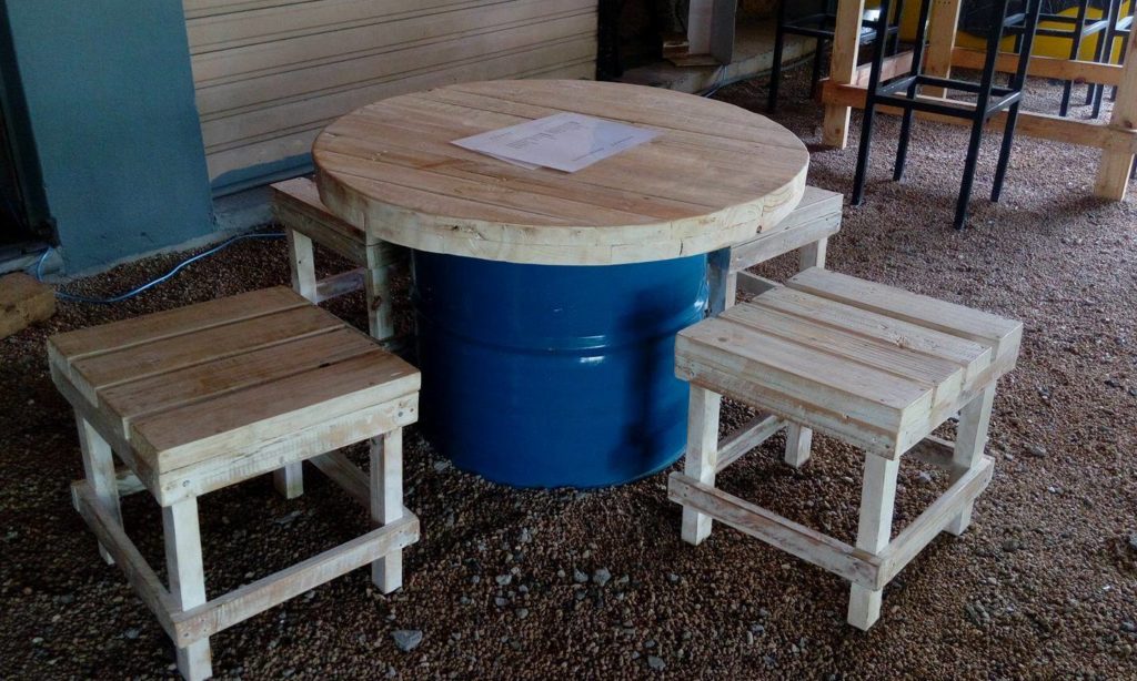 table restaurant en palettes