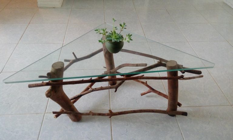 Lire la suite à propos de l’article Table en bois de goyavier
