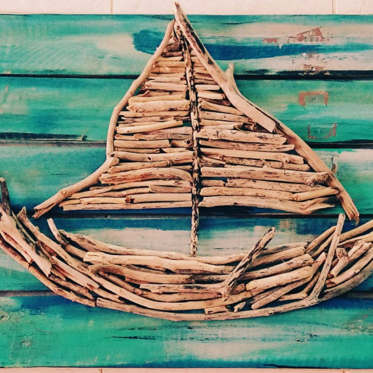 Lire la suite à propos de l’article Tableau en bois flotté